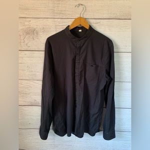 lululemon athletica Men's Black Casual Button Down Shirt